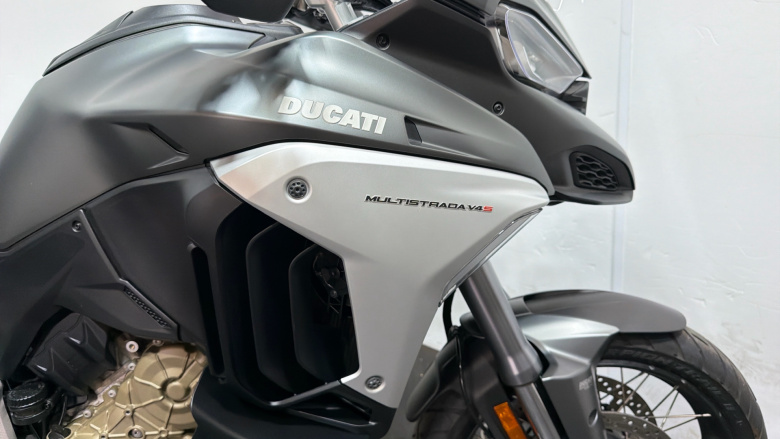 Ducati Multistrada V4 S Grey Essential (20MY)
